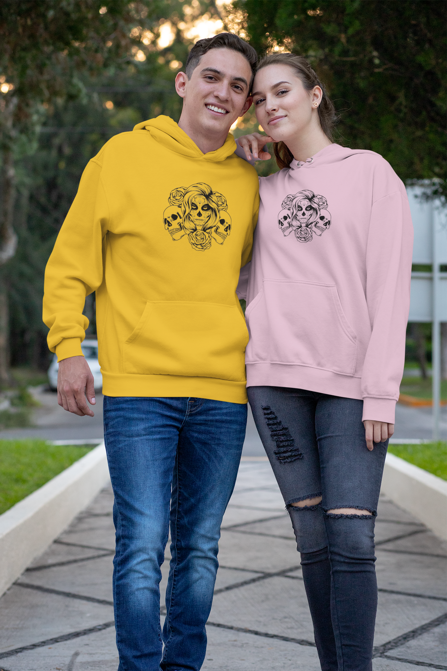 Skulls and Roses - Hoodie